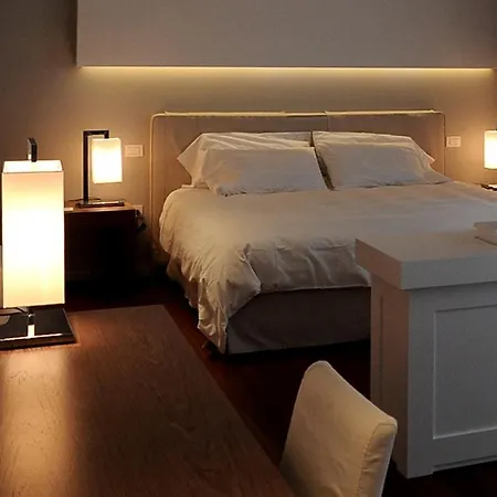 Cristina Park 4*