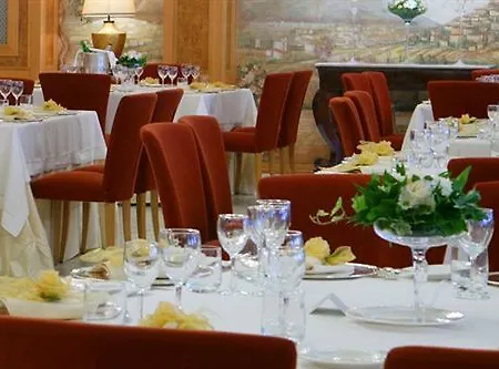 Cristina Park Hotel